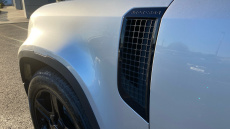 Land Rover Defender 2.0 D240 SE 110 5dr Auto Diesel Estate